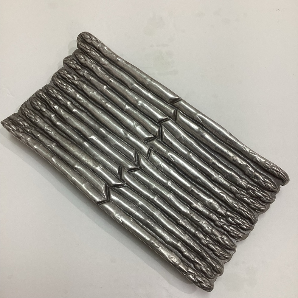 The Wilton Co | Footed Pewter Asparagus Tray